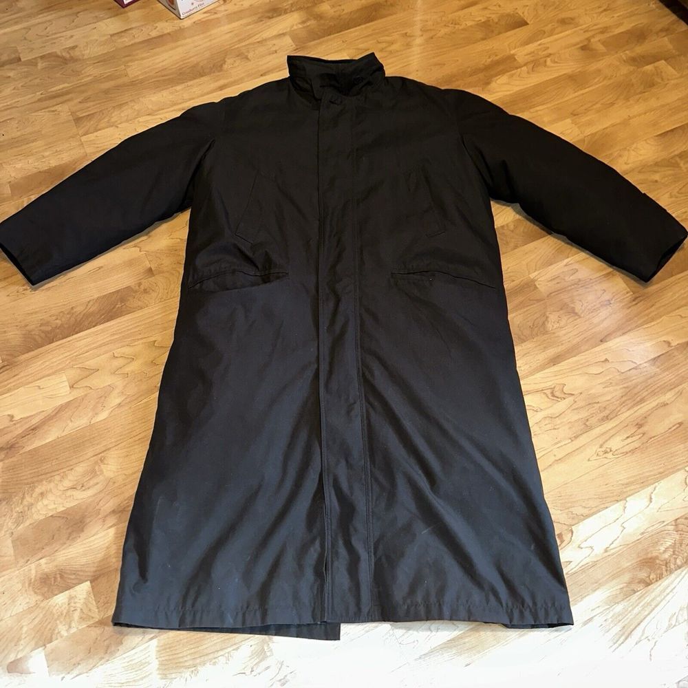 Men's Vintage Bill Blass Trench Coat with Removable Down Lining Size 42 Reg